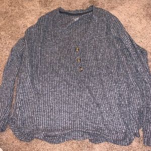 long sleeve t shirt/ sweater